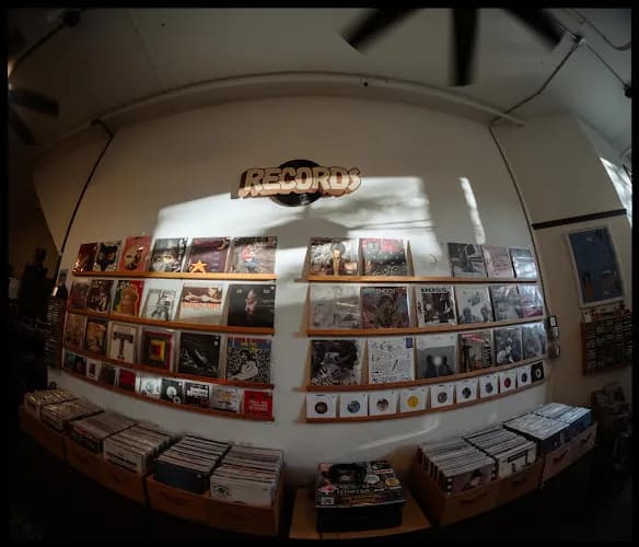 Speck's Records & Tapes storefront