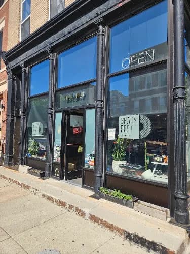 Shady Rest Vintage & Vinyl storefront