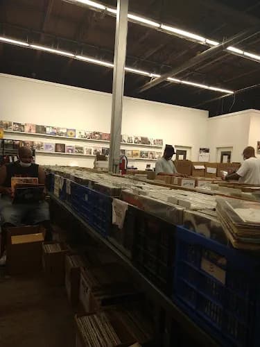 Music Direct storefront