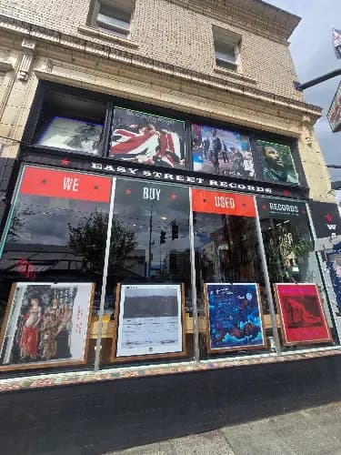 Easy Street Records & Cafe storefront