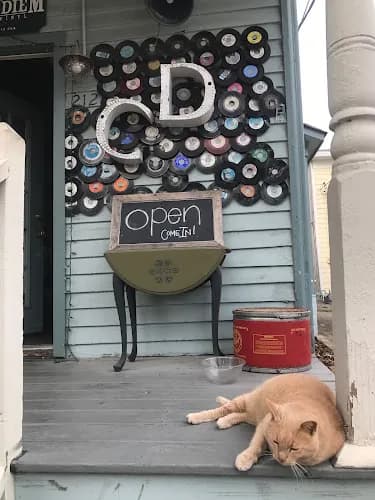 Carpe Diem storefront