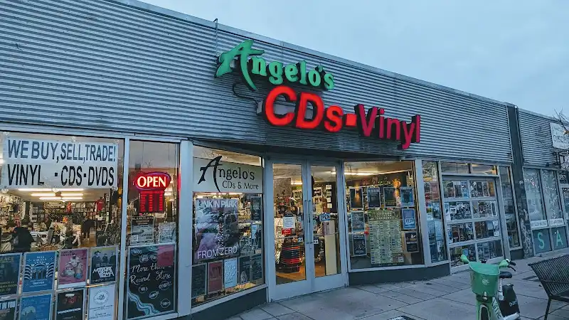 Angelo's CD's and Vinyl storefront