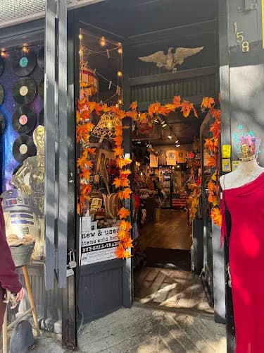 Brooklyn Woke Vintage storefront in Brooklyn