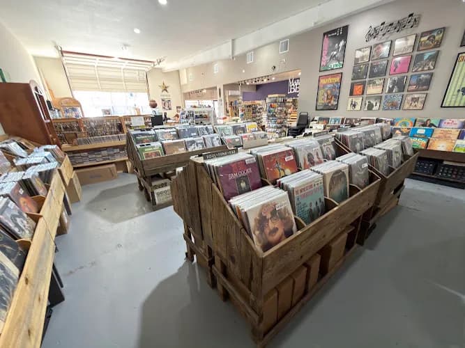 Fourth Rock Records in the Shops at Mars Beads storefront