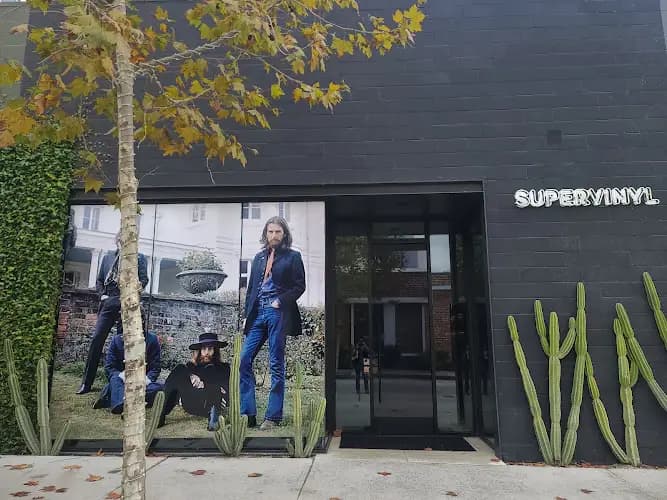 Supervinyl storefront