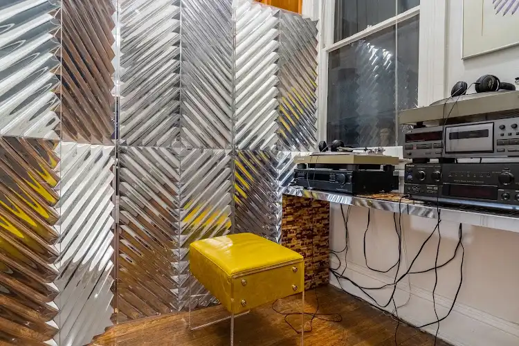 E2-E4 Records storefront