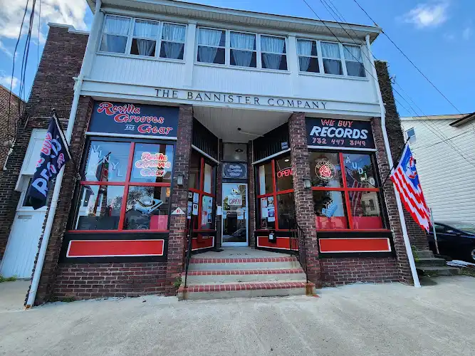 Revilla Grooves & Gear storefront