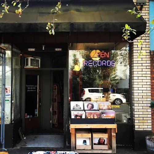 Clinton Street Record & Stereo storefront